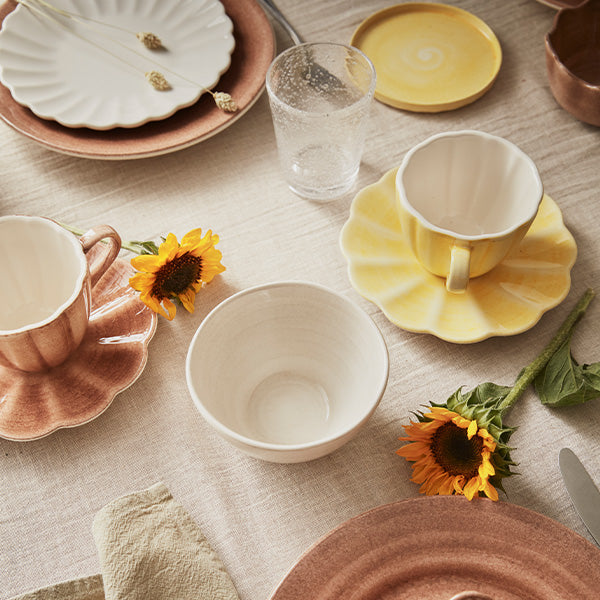 Oyster Cup and Saucer 25 cl Yellow