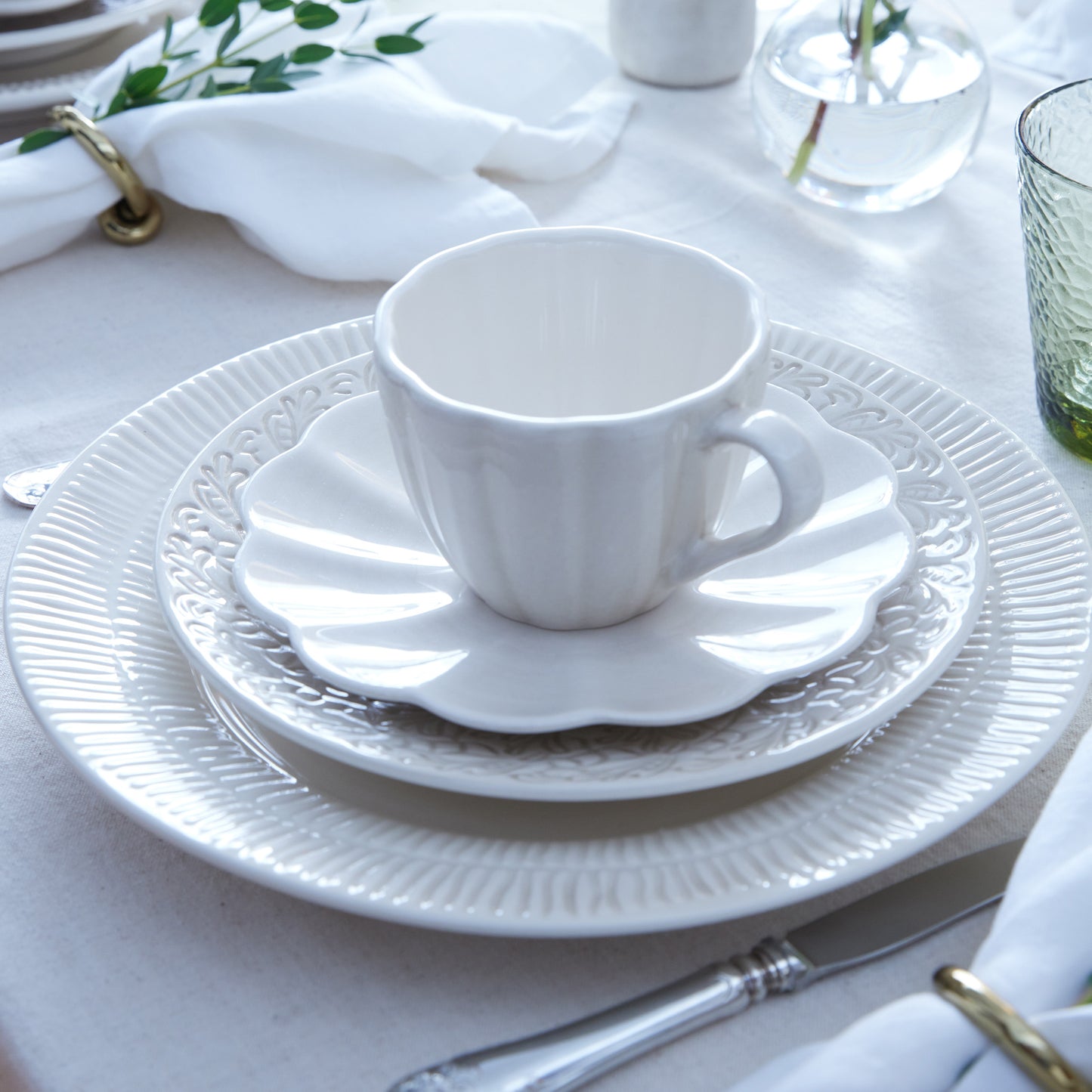 Oyster Cup and Saucer 25 cl White
