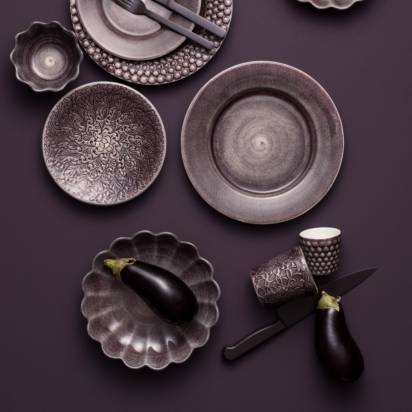 Basic Plate 28 cm Plum