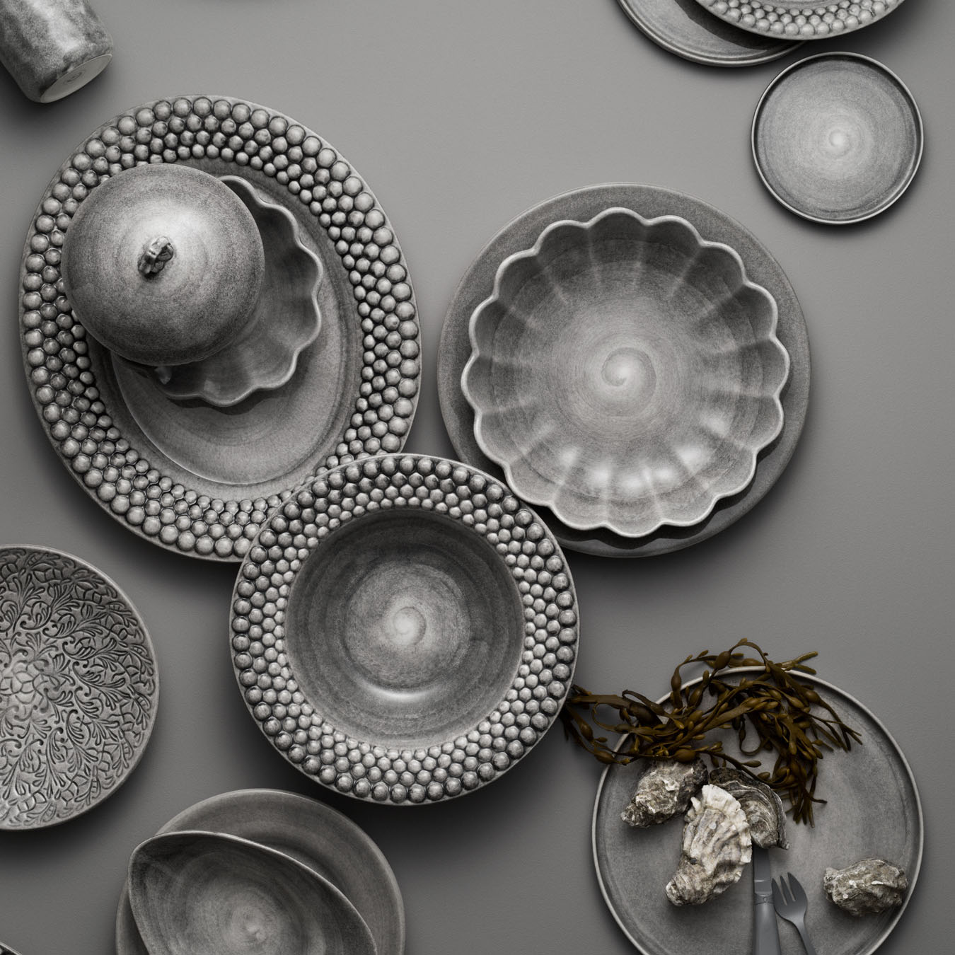 Bubbles Platter 35 x 30 cm Grey