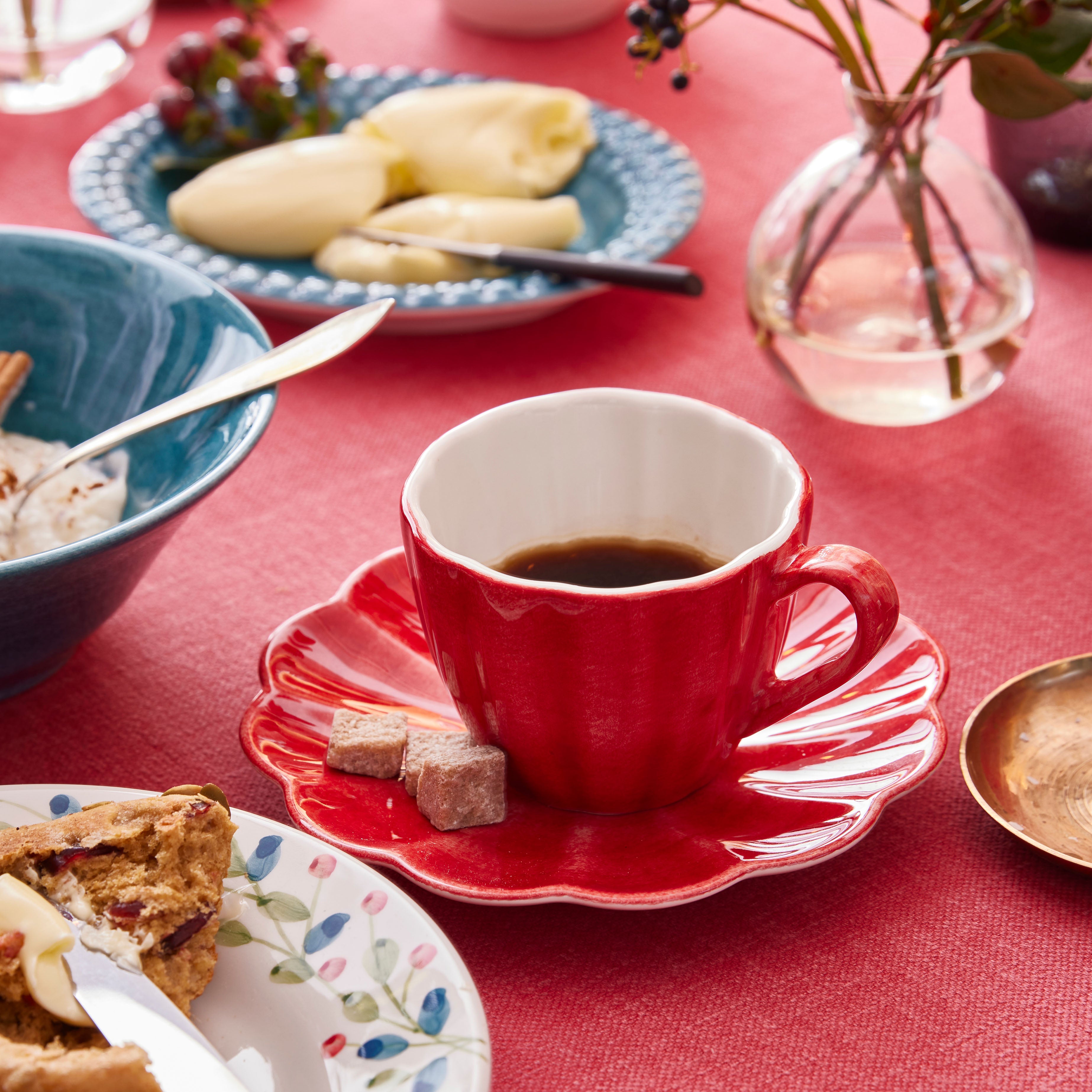 Oyster Cup and Saucer 25 cl Red